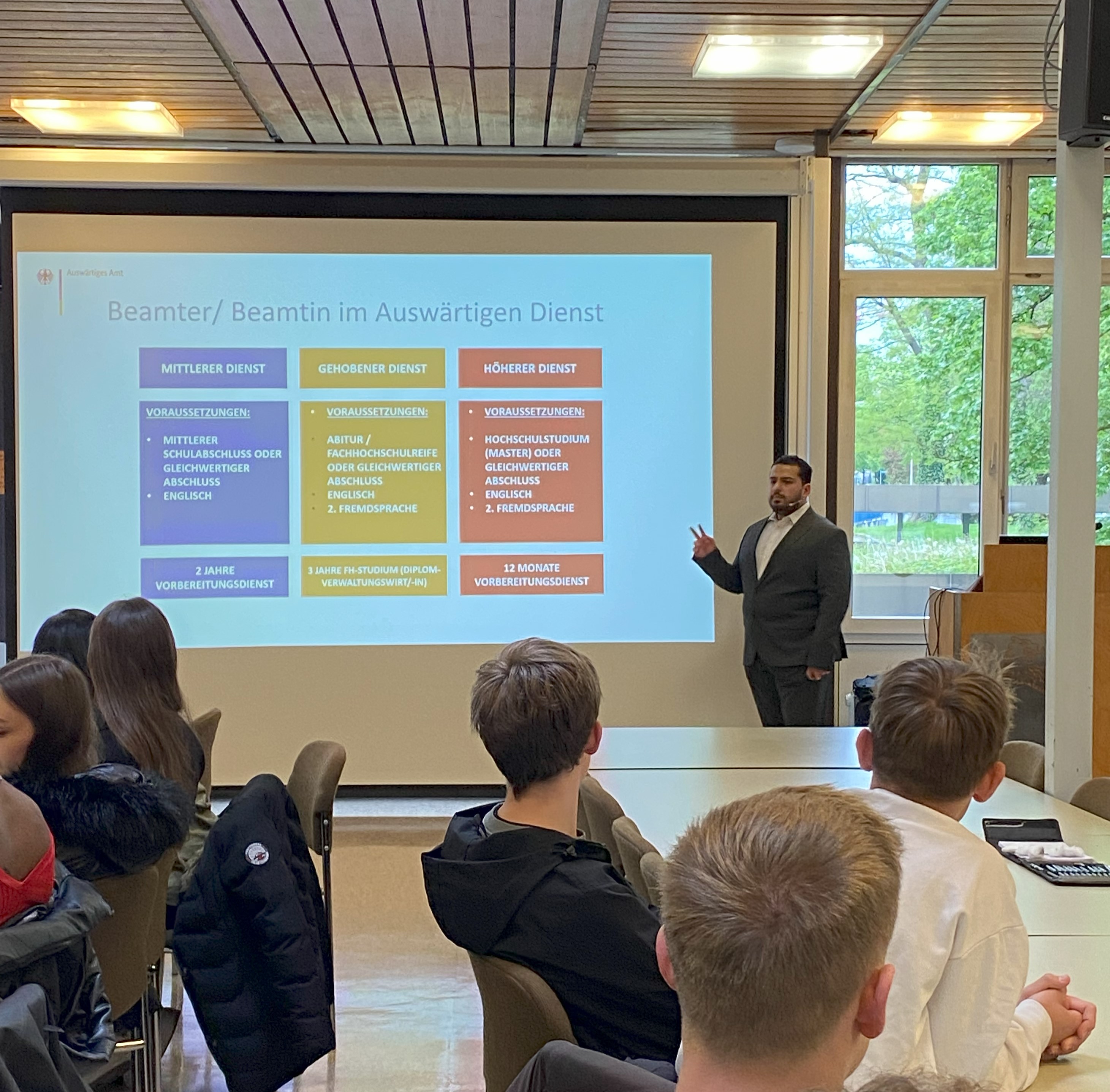 Diplomatie zum Anfassen Bild